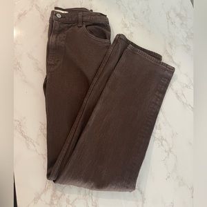 Abercrombie 90s Straight Ultra High Rise jeans in Brown. Size 27 long (4 long)